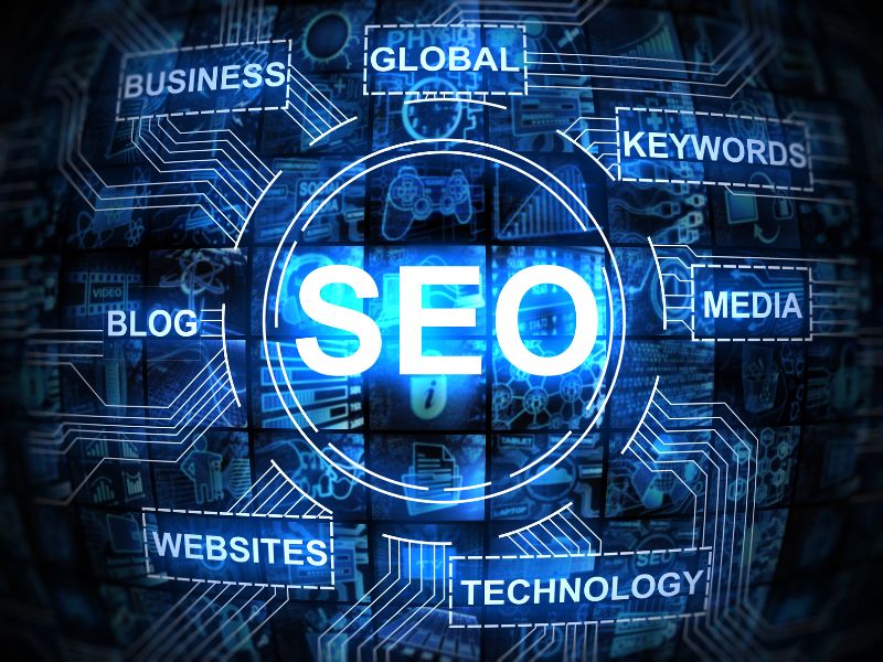 Tối ưu hóa công cụ tìm kiếm (SEO) là yếu tố quan trọng giúp website đạt được thứ hạng cao trên kết quả tìm kiếm